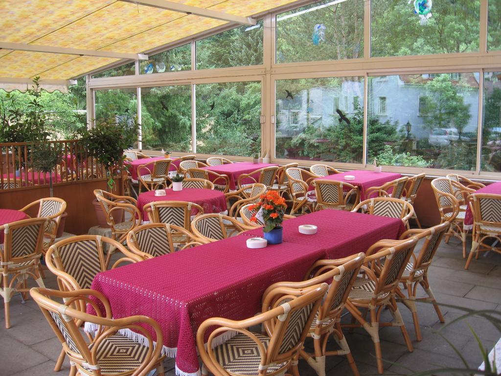 Gasthof Zur Post Zwiefalten Bagian luar foto