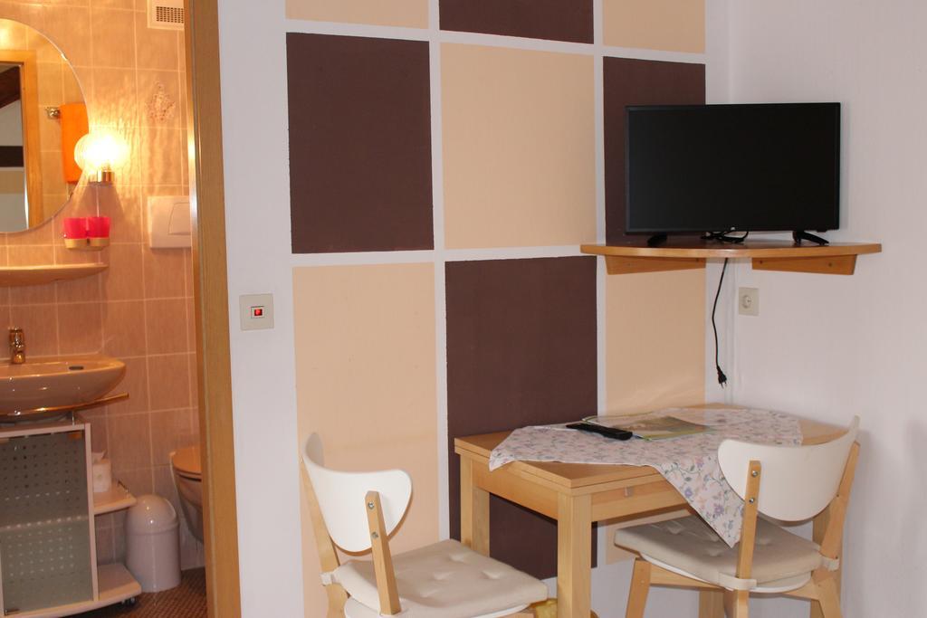 Gasthof Zur Post Zwiefalten Ruang foto