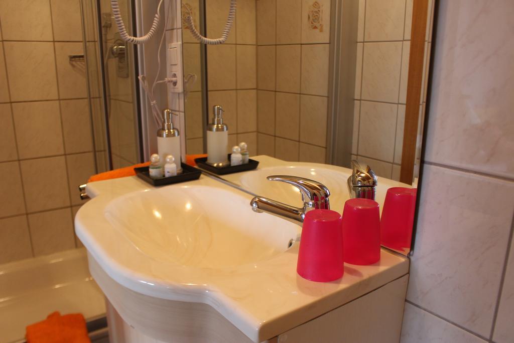 Gasthof Zur Post Zwiefalten Ruang foto